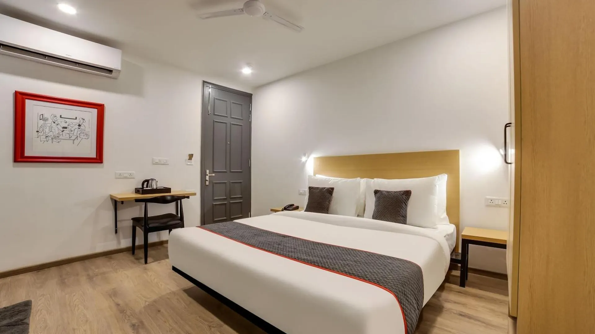 Super Townhouse 158 Near Netaji Subhash Marg Near Appu Ghar Hotel Gurgaon 4*,  India